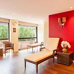 Plaza Premium Timmendorfer فندق