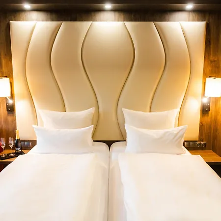 Plaza Premium Timmendorfer 4*