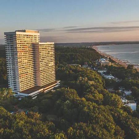 Plaza Premium Timmendorfer Otel 4*