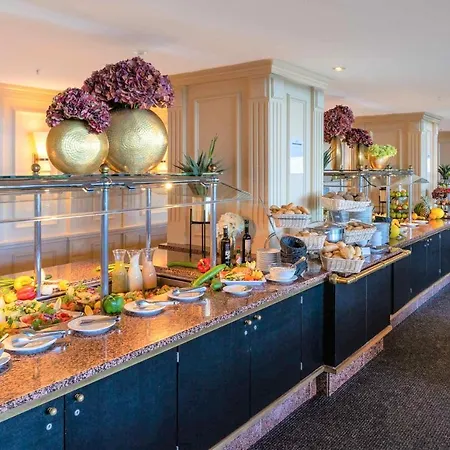 Plaza Premium Timmendorfer 4*