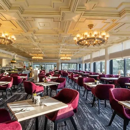 Plaza Premium Timmendorfer Otel 4*
