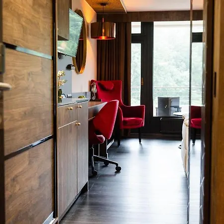 Hotel Plaza Premium Timmendorfer 4*