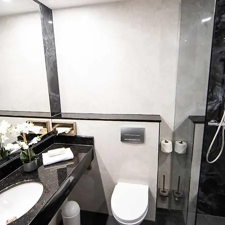 Plaza Premium Timmendorfer Hotel