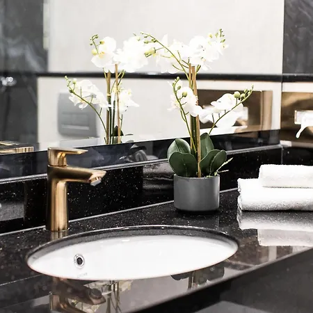 Plaza Premium Timmendorfer Hotel