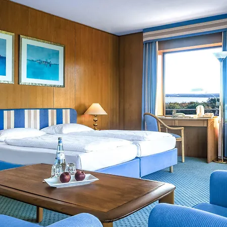 Plaza Premium Timmendorfer Otel 4*
