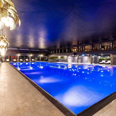 Plaza Premium Timmendorfer