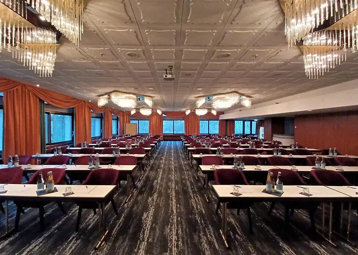 Plaza Premium Timmendorfer 4* تيميندورفير ستراند